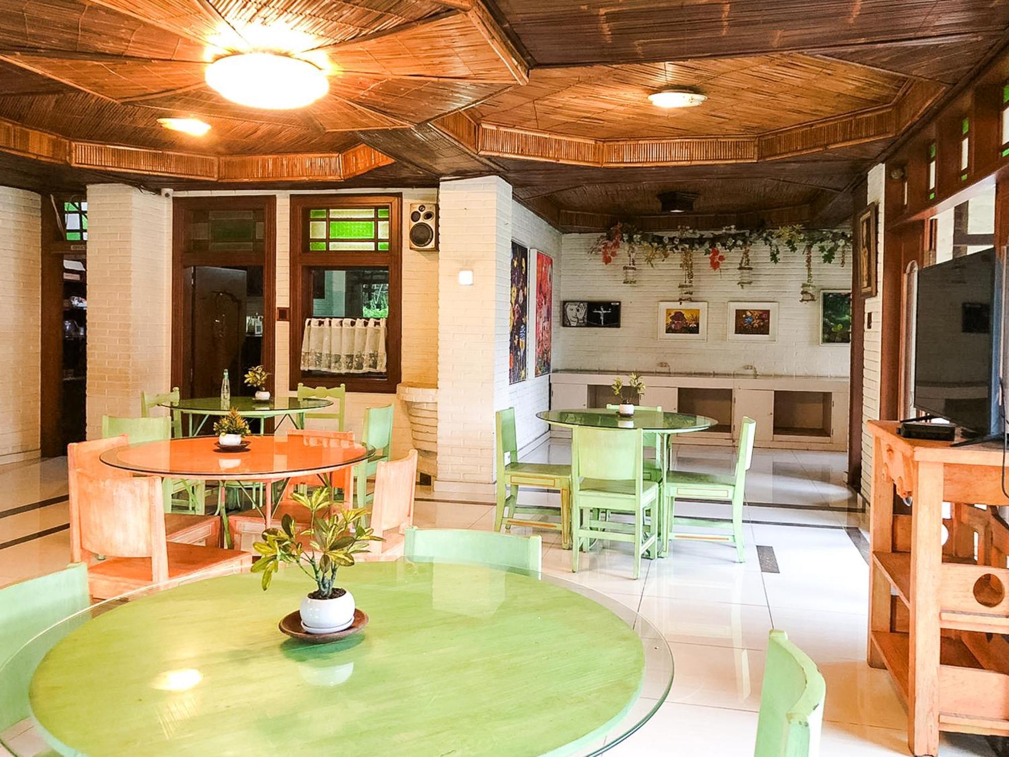 Arys Garden Hotel Yogyakarta Exterior foto