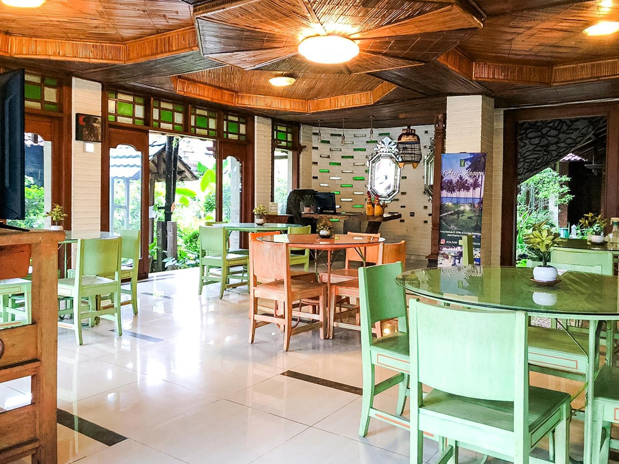 Arys Garden Hotel Yogyakarta Exterior foto