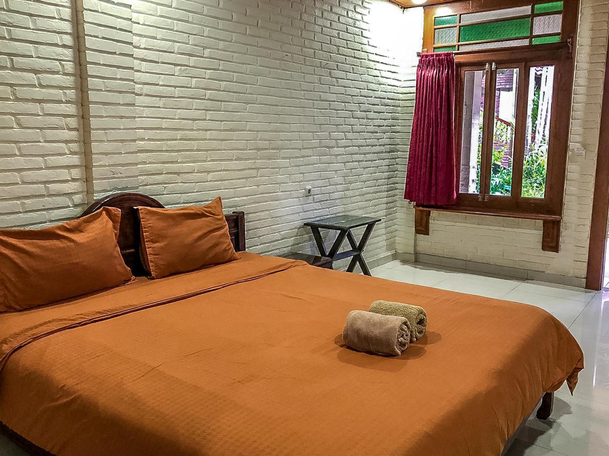 Arys Garden Hotel Yogyakarta Exterior foto