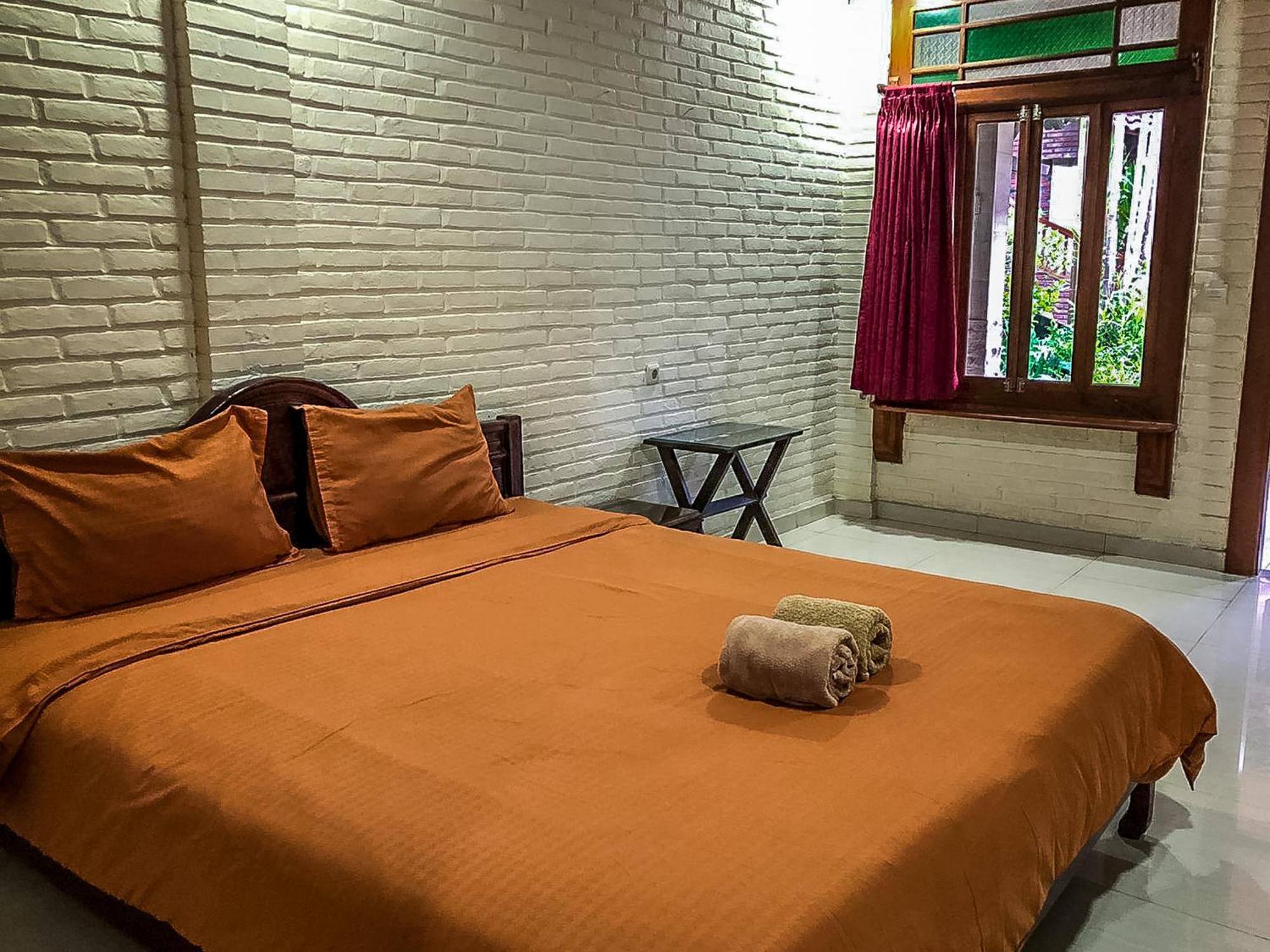 Arys Garden Hotel Yogyakarta Exterior foto